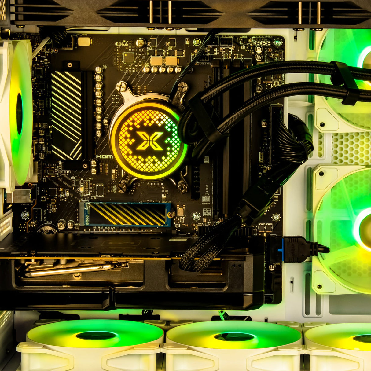 Gaming-PC – Intel Core i7-14700KF RTX 5060 8 GB 32 GB RAM 1 TB NVMe SSD