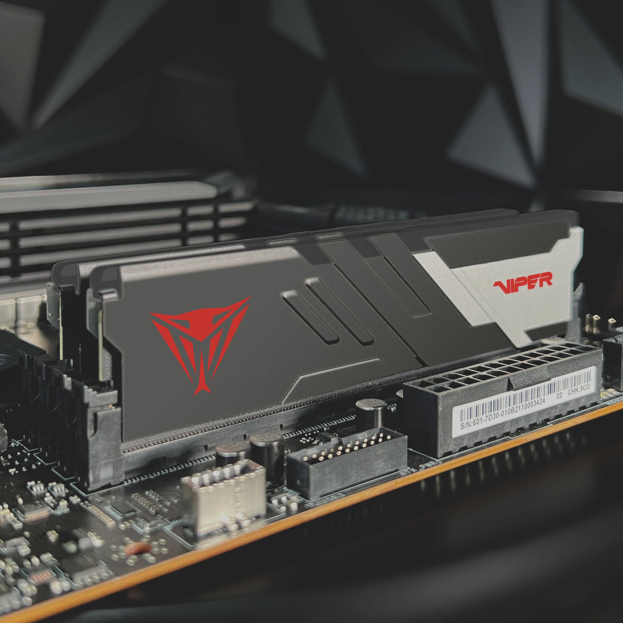 DDR5 16GB PC 6000 Patriot Viper Venom 1x16GB PVV516G60C30